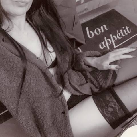 Public photo of -Emmanuelle__